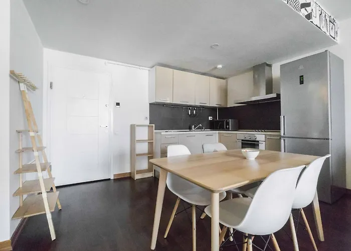 Apartment Incity Urban Garden Retreat