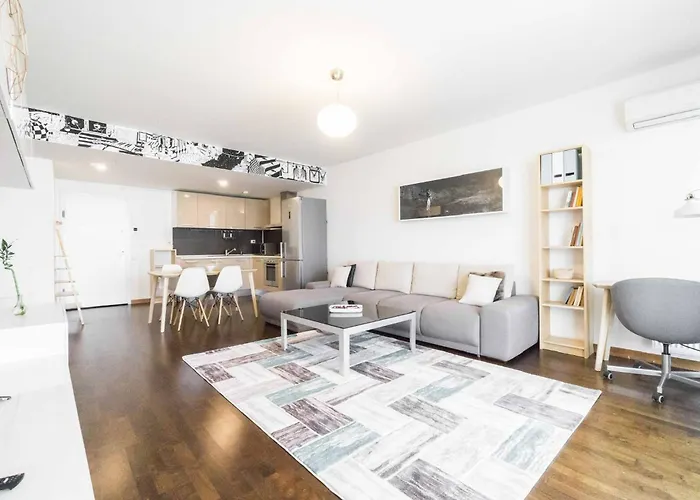 Apartament Incity Urban Garden Retreat *